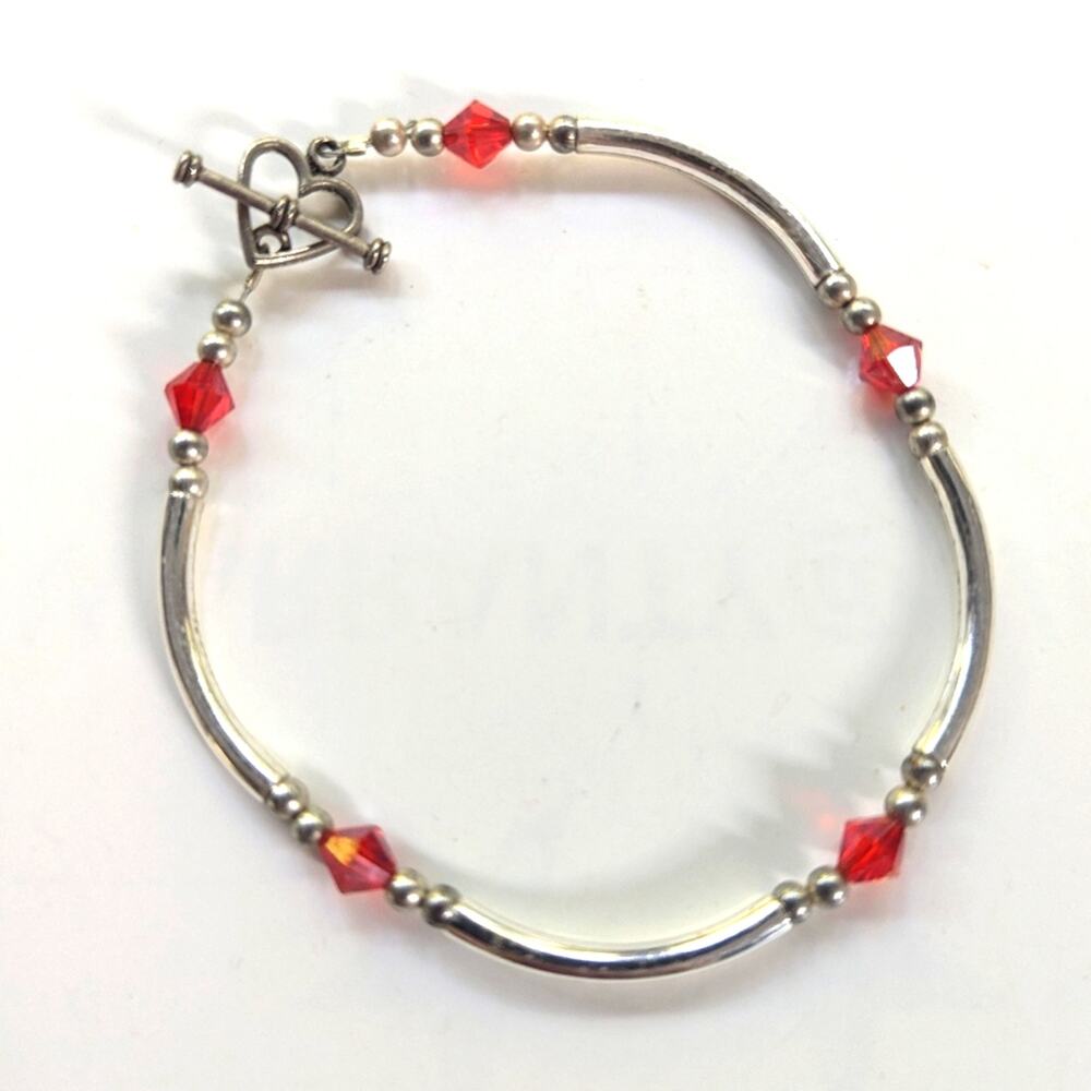 Vintage Silver Tone Artisan Red Glass Beaded Heart Toggle Dainty Bracelet
